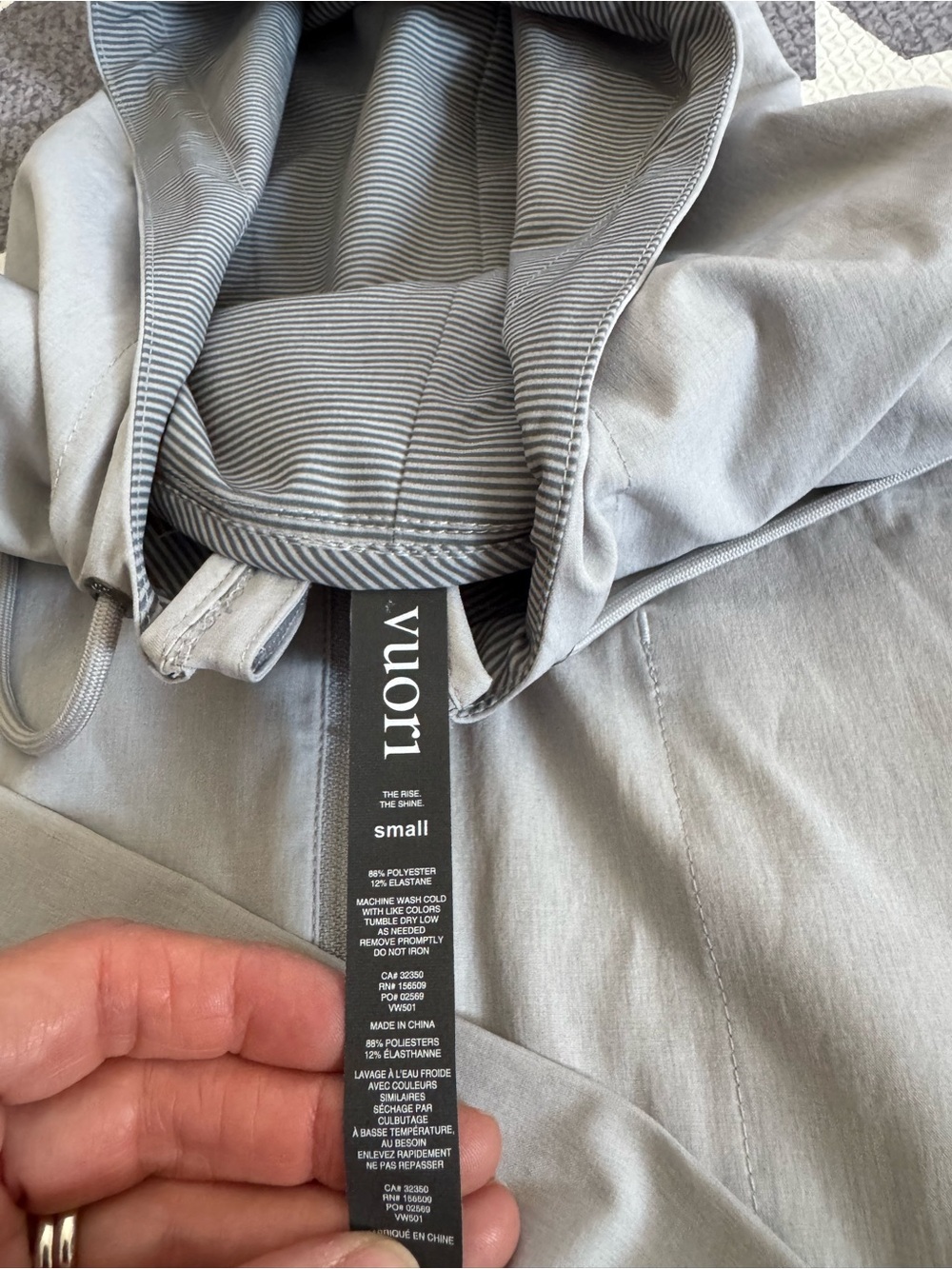 NWT Vuori Light Gray Hooded Jacket - Picture 5 of 6